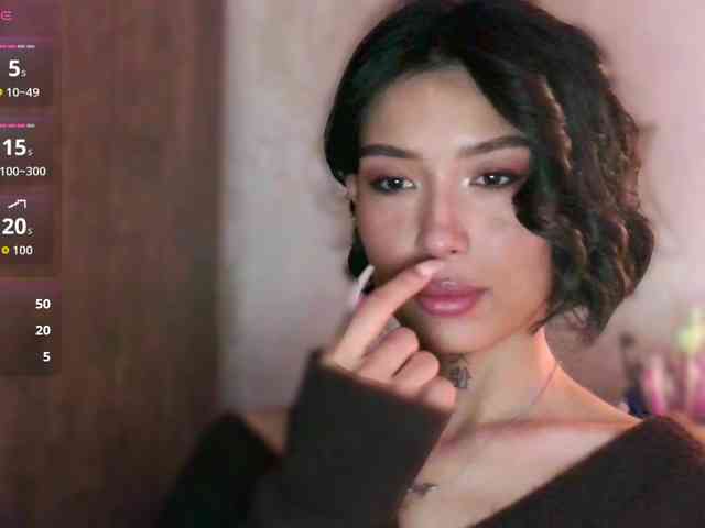 Girl-next-door webcam