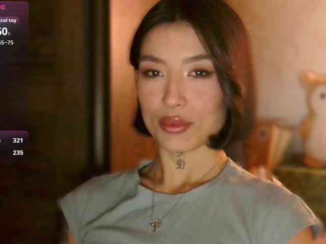 Girl-next-door webcam