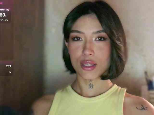 Girl-next-door webcam