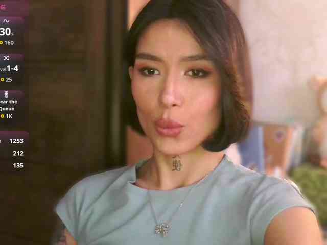 Girl-next-door webcam