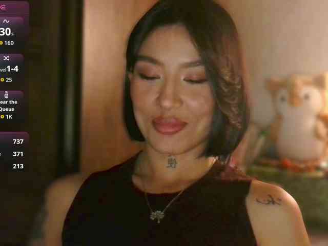 Girl-next-door webcam