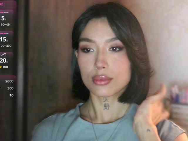 Girl-next-door webcam