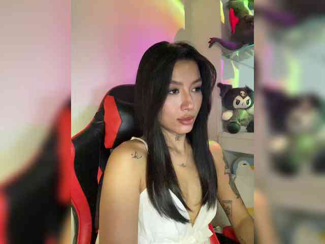 Girl-next-door webcam