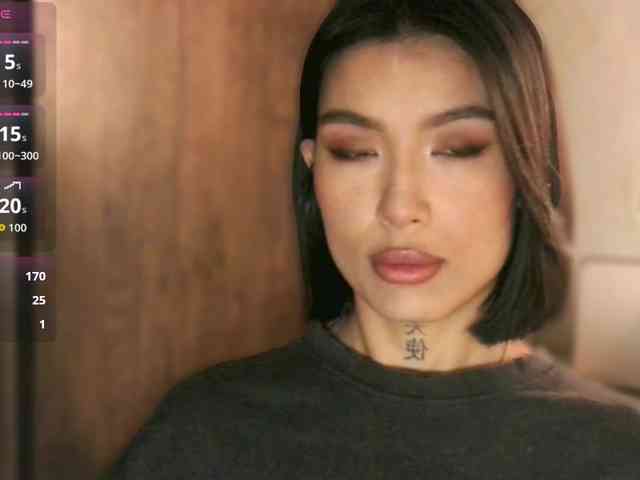 Girl-next-door webcam