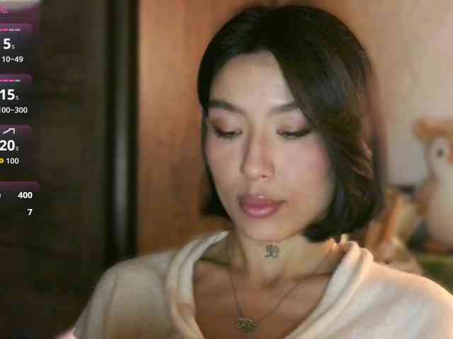 Girl-next-door webcam