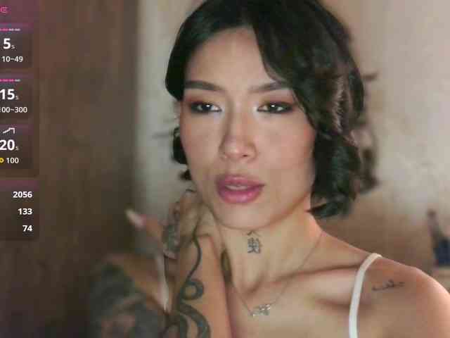 Girl-next-door webcam