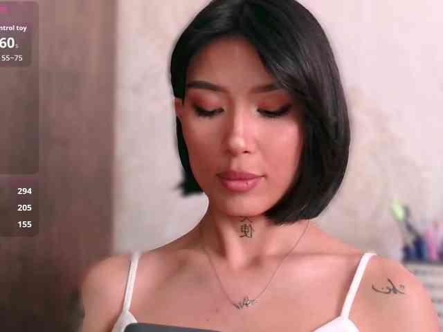 Girl-next-door webcam