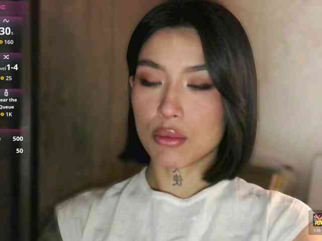 Girl-next-door webcam