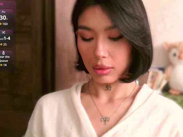 Girl-next-door webcam