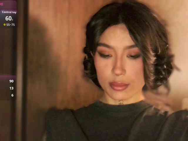 Girl-next-door webcam