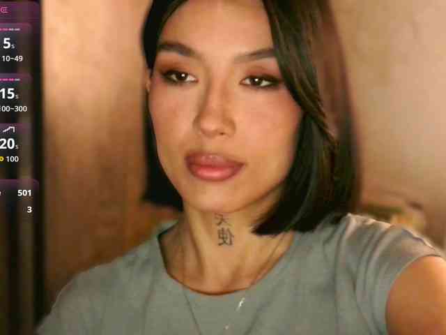 Girl-next-door webcam