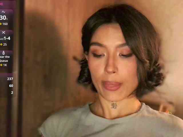 Girl-next-door webcam