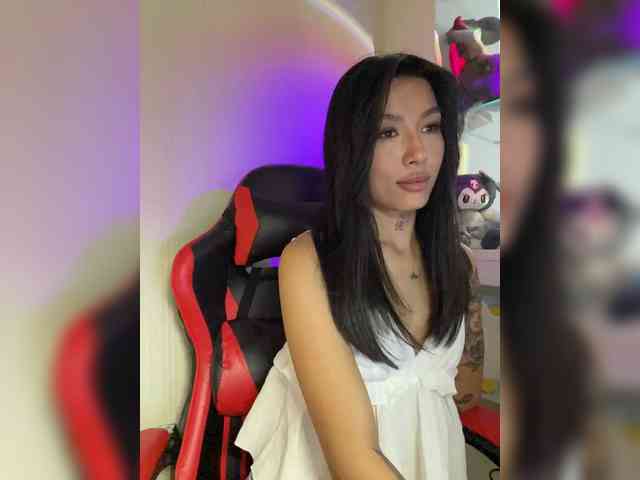 Girl-next-door webcam