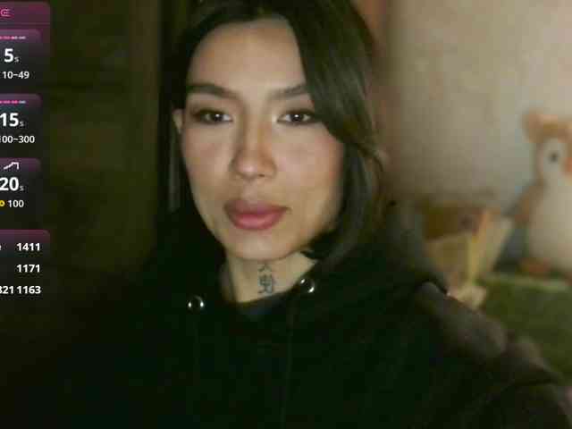 Girl-next-door webcam