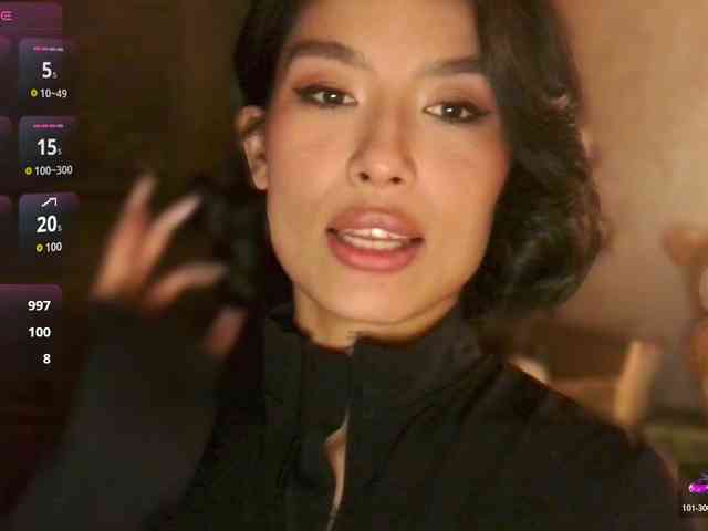 Girl-next-door webcam