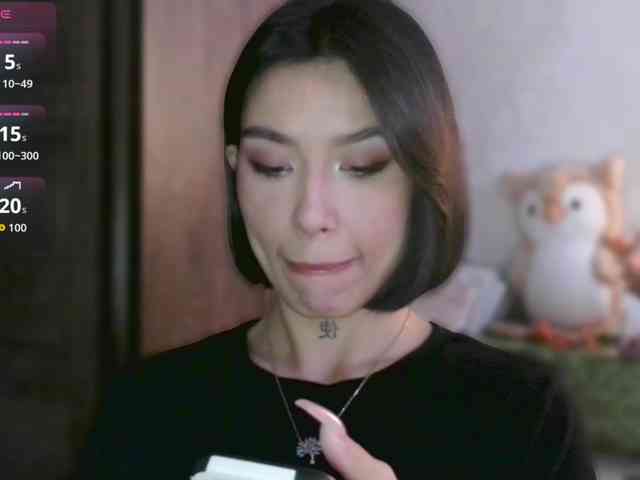 Girl-next-door webcam