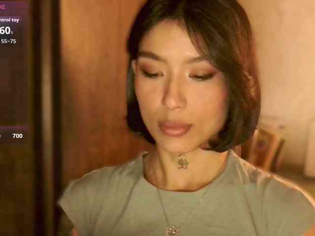 Girl-next-door webcam