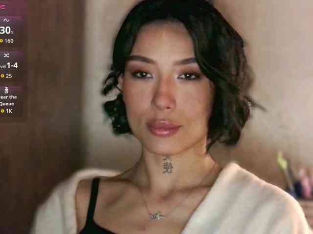 Girl-next-door webcam