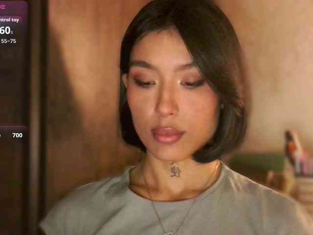 Girl-next-door webcam