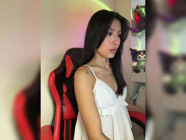 Girl-next-door webcam