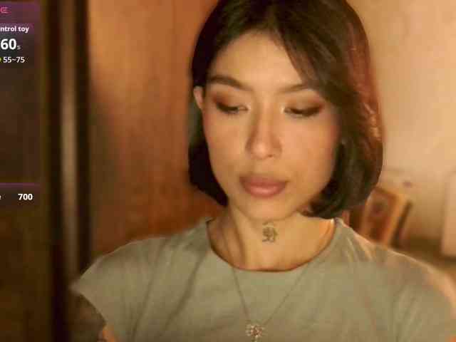 Girl-next-door webcam