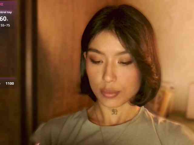 Girl-next-door webcam