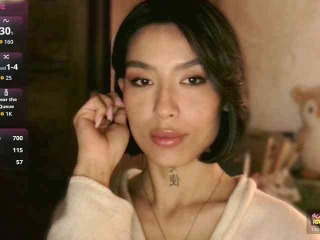 Girl-next-door webcam