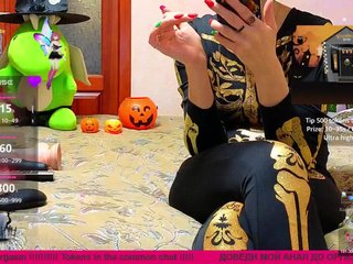 N-I-M-F-O-M-A-N-K-A Porn Show