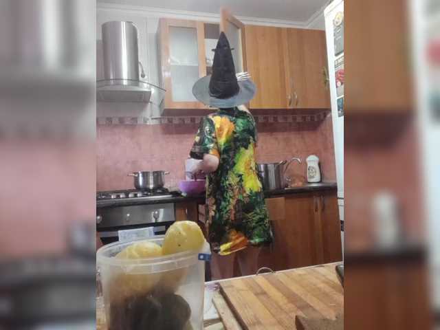 Raisin from BongaCams is Freechat