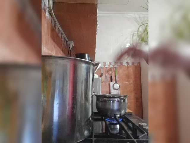 Raisin's BongaCams show and profile