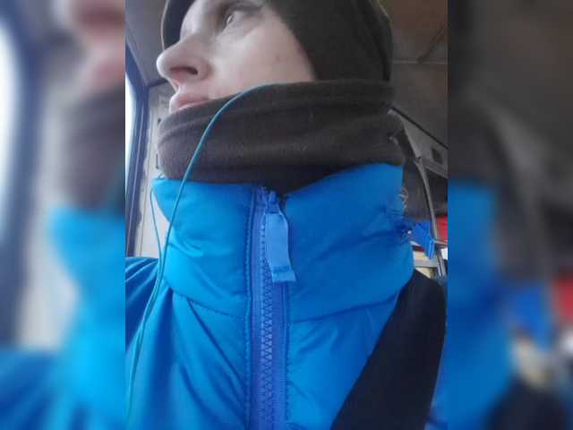 Raisin's BongaCams show and profile