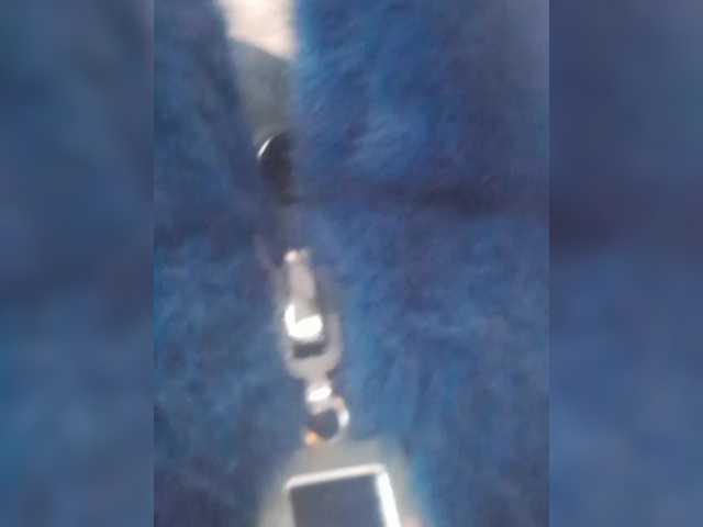 Raisin's BongaCams show and profile