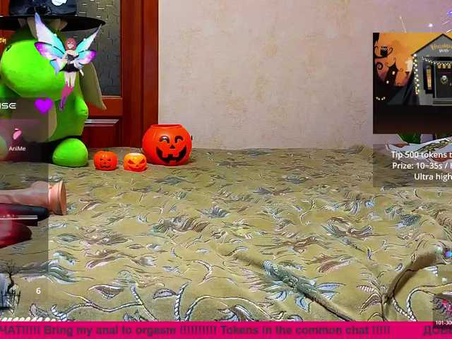 Explore sexy performer Raisin Raisin from BongaCams