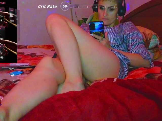 Raisin's BongaCams show and profile