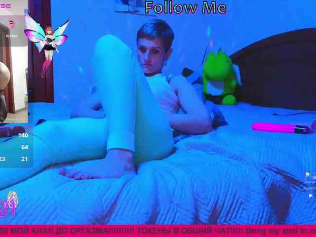 N-I-M-F-O-M-A-N-K-A webcam