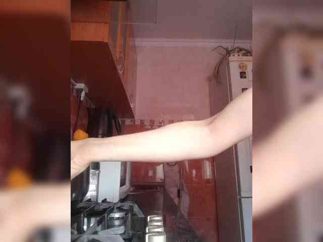 N-I-M-F-O-M-A-N-K-A webcam