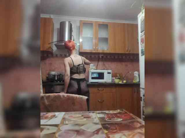 N-I-M-F-O-M-A-N-K-A webcam