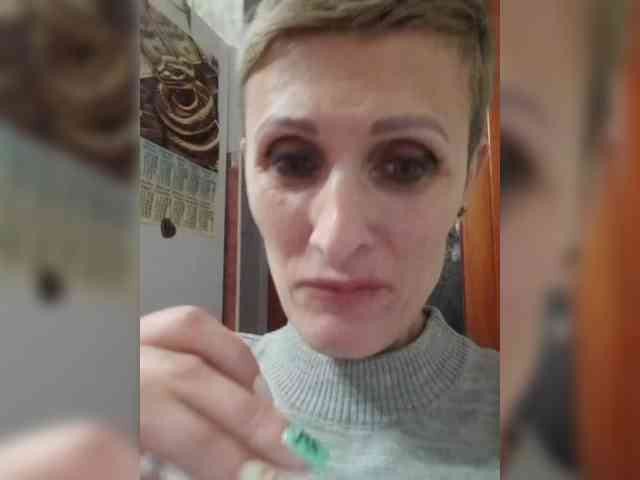 N-I-M-F-O-M-A-N-K-A webcam