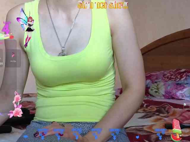 N-I-M-F-O-M-A-N-K-A webcam