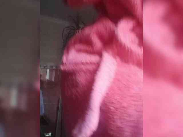 N-I-M-F-O-M-A-N-K-A webcam