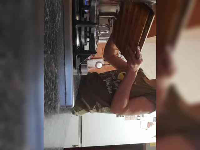 N-I-M-F-O-M-A-N-K-A webcam