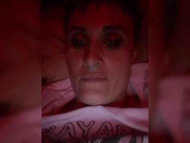 N-I-M-F-O-M-A-N-K-A webcam