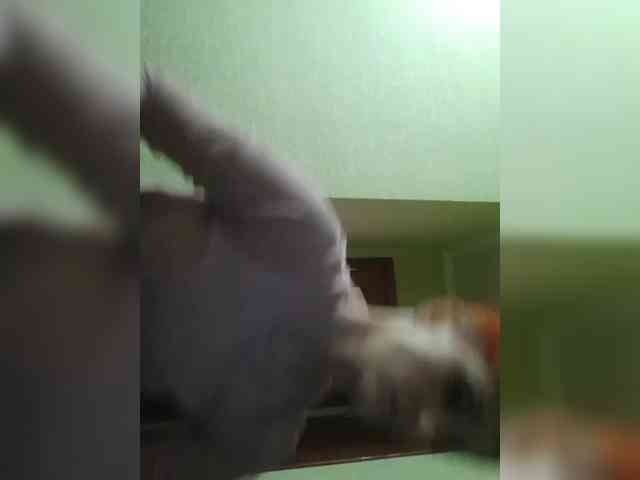N-I-M-F-O-M-A-N-K-A webcam
