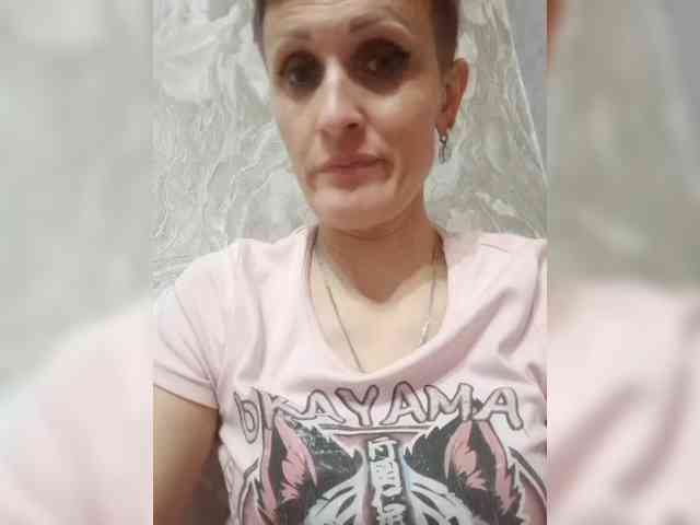 N-I-M-F-O-M-A-N-K-A webcam