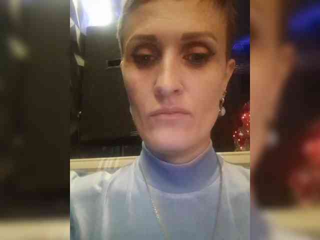 N-I-M-F-O-M-A-N-K-A webcam