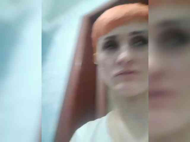 N-I-M-F-O-M-A-N-K-A webcam