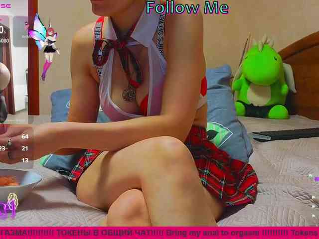 N-I-M-F-O-M-A-N-K-A webcam