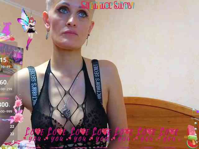 N-I-M-F-O-M-A-N-K-A webcam