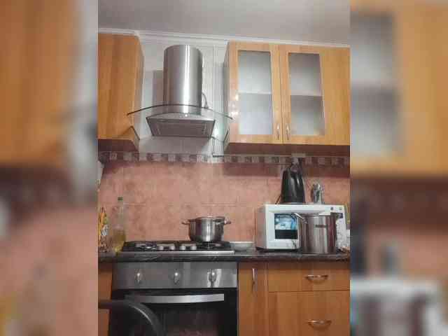 N-I-M-F-O-M-A-N-K-A webcam