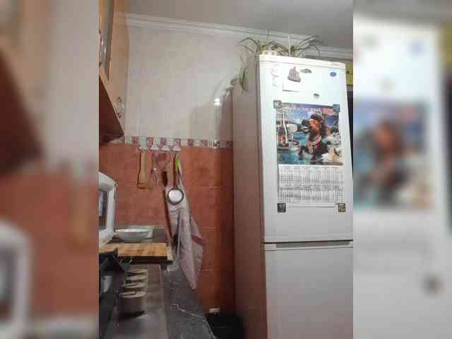 N-I-M-F-O-M-A-N-K-A webcam